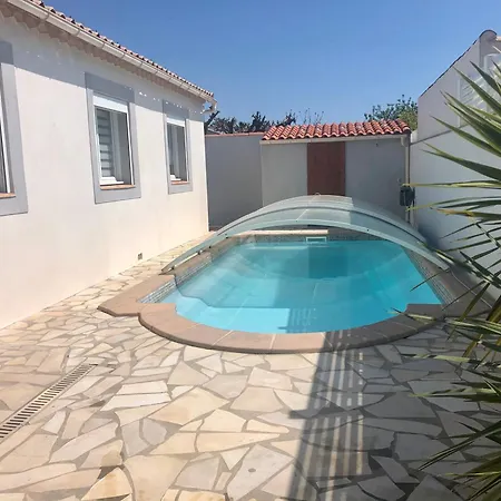 Zen, Piscine, Jardin Balinais, 6 Personnes Villa *