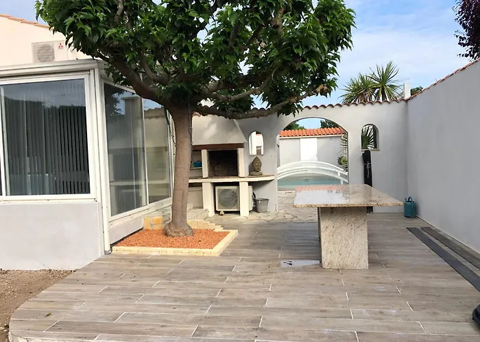 Zen, Piscine, Jardin Balinais, 6 Personnes Villa *